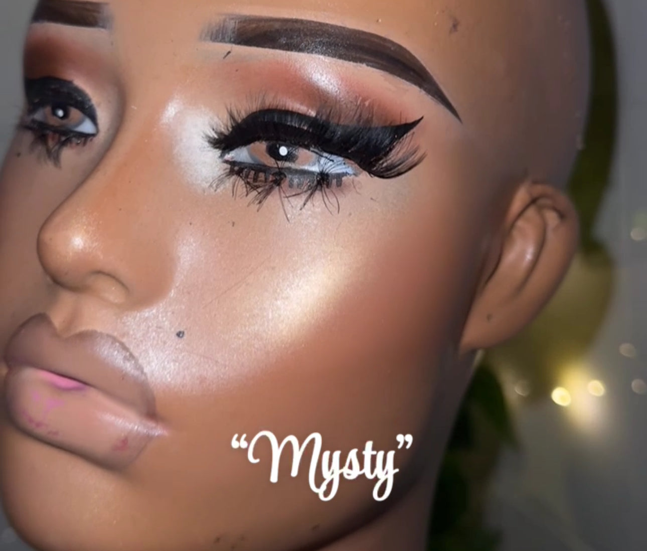 LASHES - POP UP