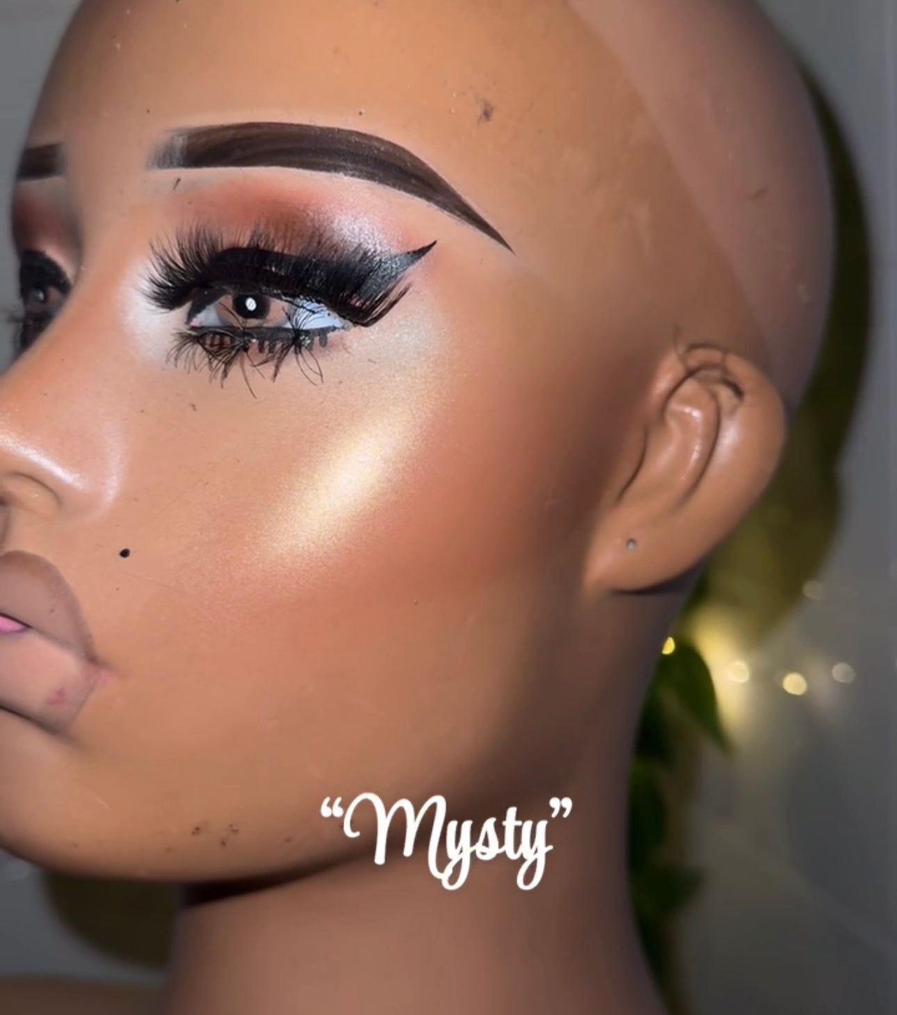 LASHES - POP UP